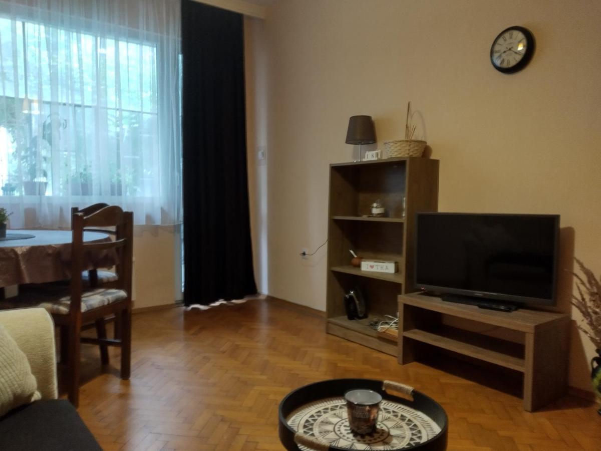 Прекрасен Апартамент В Бургас Burgas Exterior photo